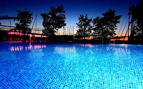 Bl Lakeside Apartman