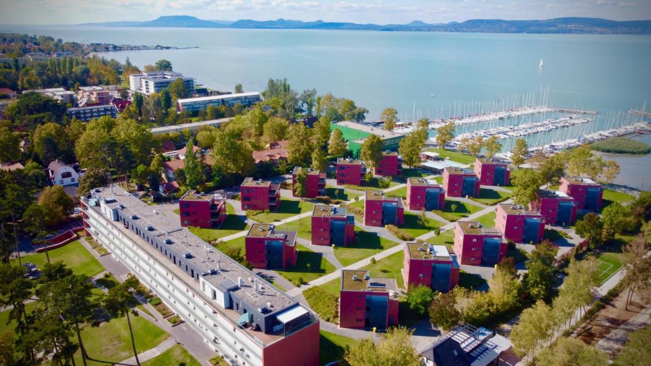 Bl Lakeside Apartman Balatonlelle Exterior foto