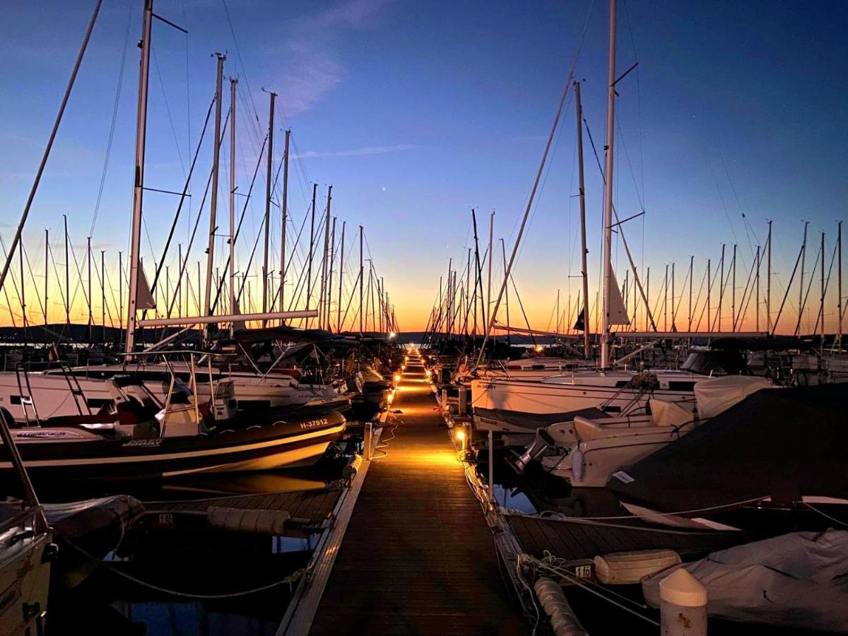 Bl Lakeside Apartman Balatonlelle Exterior foto
